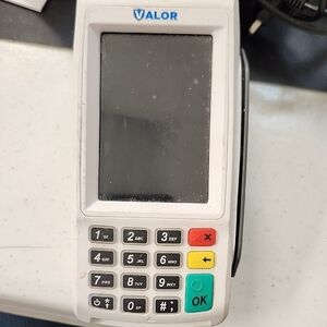 Valor VL100 (or VL100 Pro) payment terminal. 